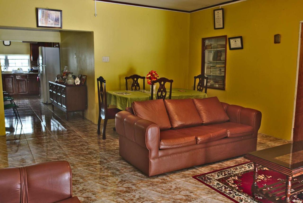 Dancehall Hostel คิงส์ตัน ภายนอก รูปภาพ