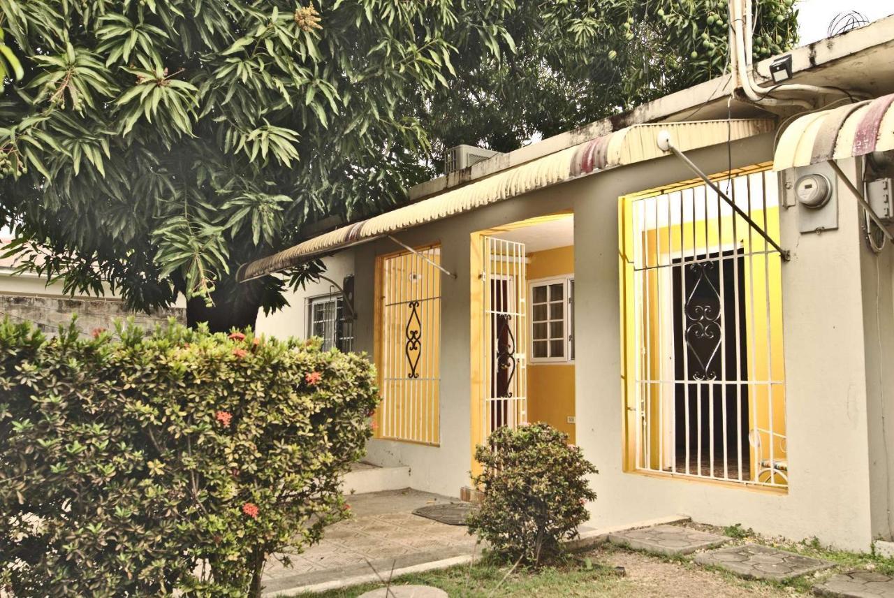 Dancehall Hostel คิงส์ตัน ภายนอก รูปภาพ